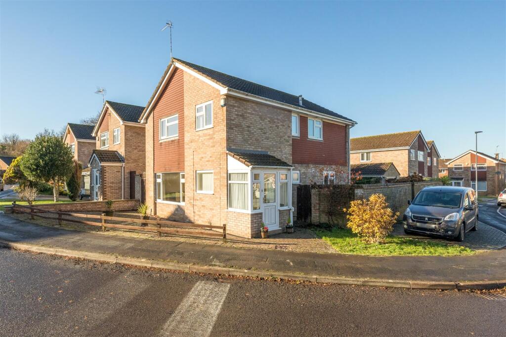 Main image of property: Pepys Close, Saltford, Bristol