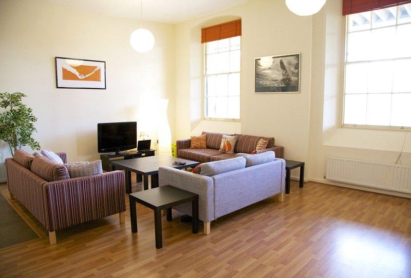 3 bedroom apartment for sale in St. Walk, Gosport, Hampshire, PO12