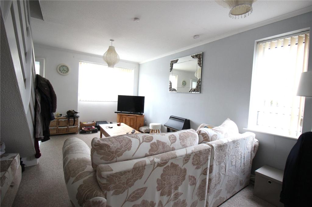 2 bedroom end of terrace house for sale in Hawthorn Walk, LeeOnThe