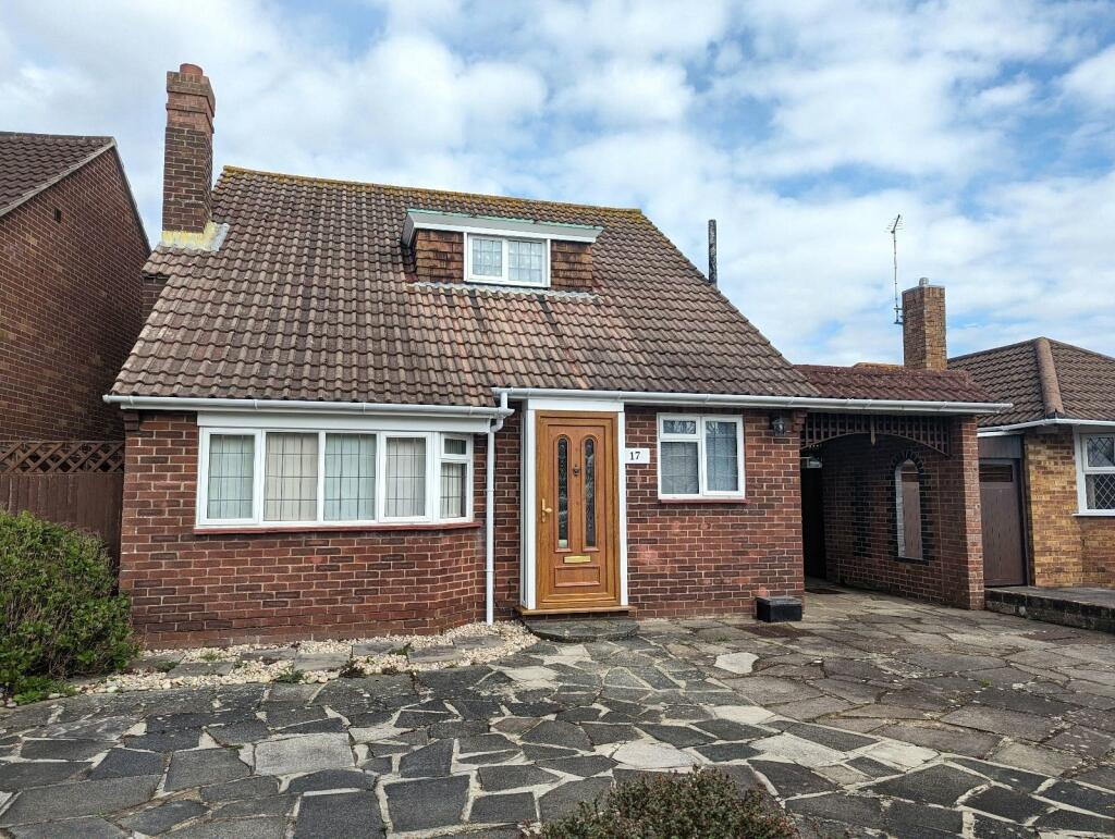 2 bedroom detached house for sale in Moody Road, Stubbington, Hampshire, PO14