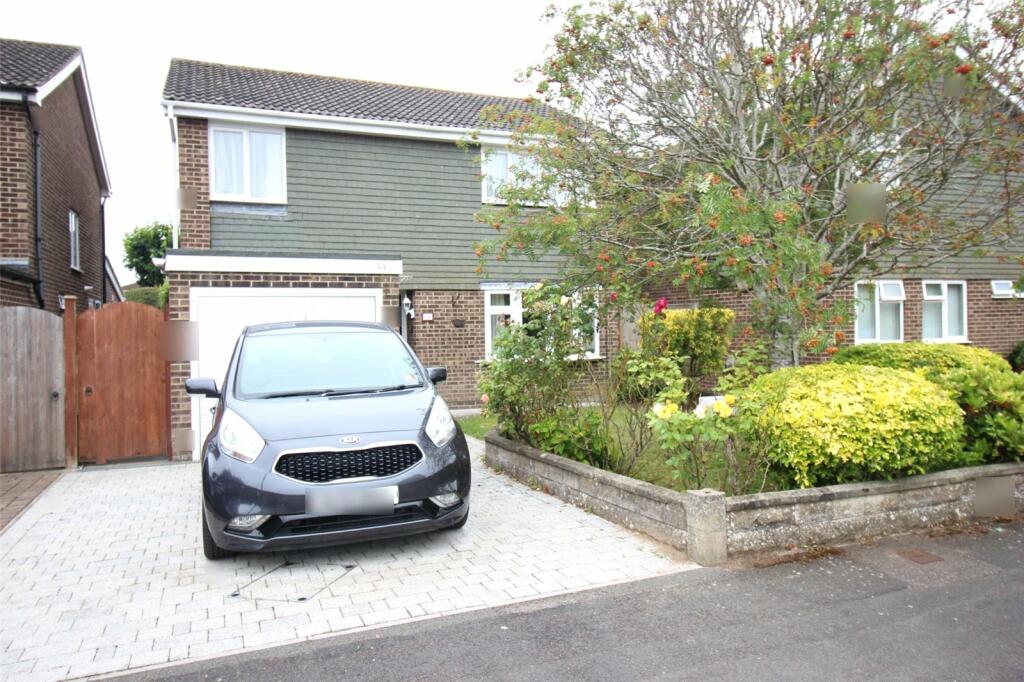 Main image of property: Windermere Avenue, Stubbington, Hampshire, PO14