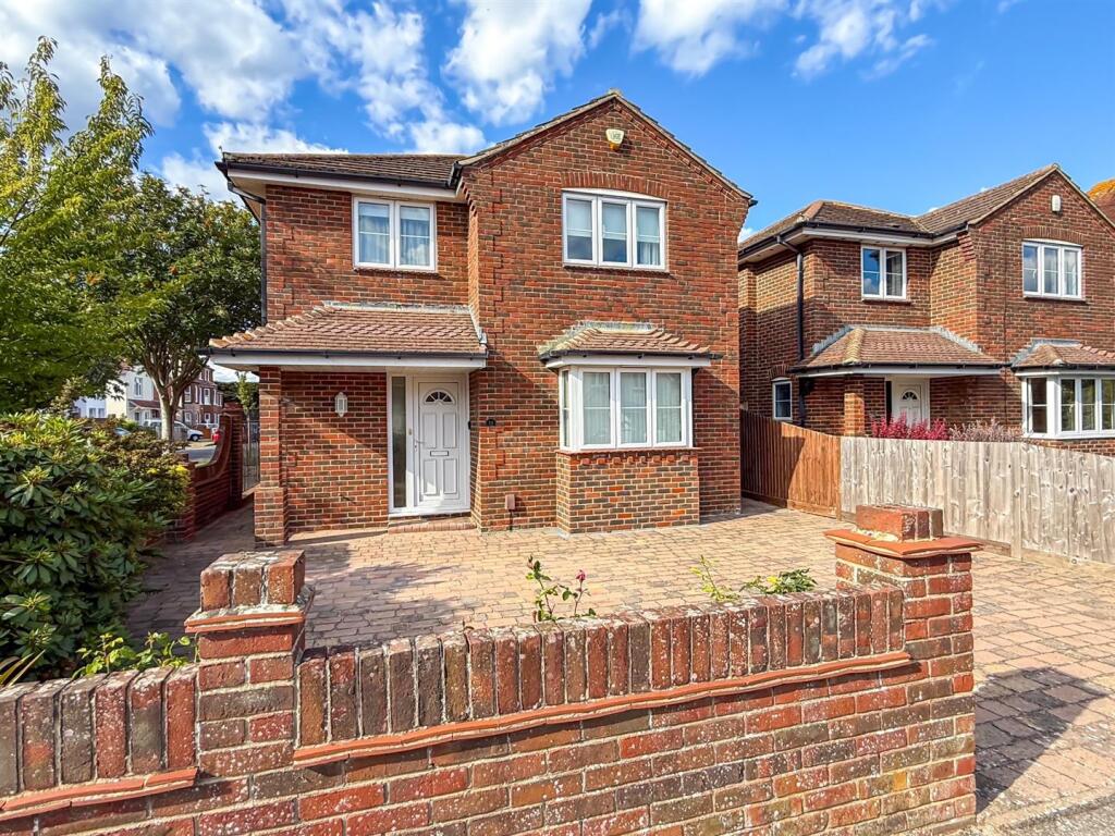 Main image of property: Grove Road, Lee-On-The-Solent