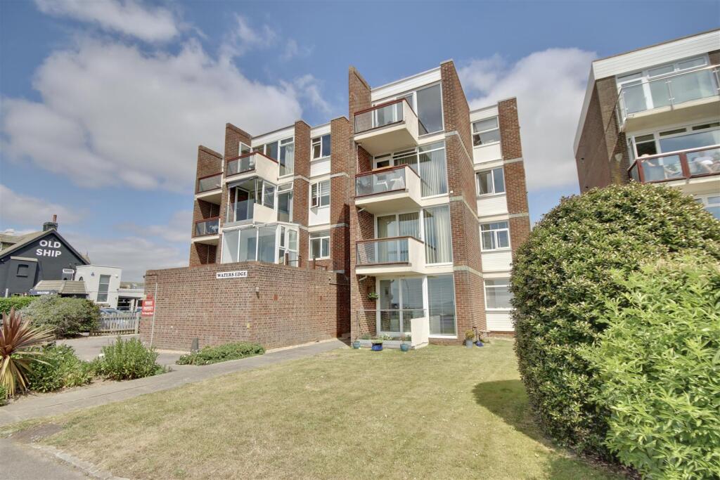 Main image of property: Marine Parade East, Lee-On-The-Solent