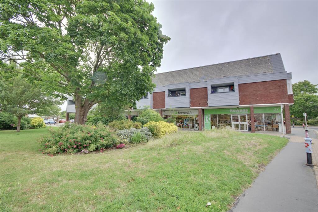 Main image of property: 27a Stubbington Green, Stubbington