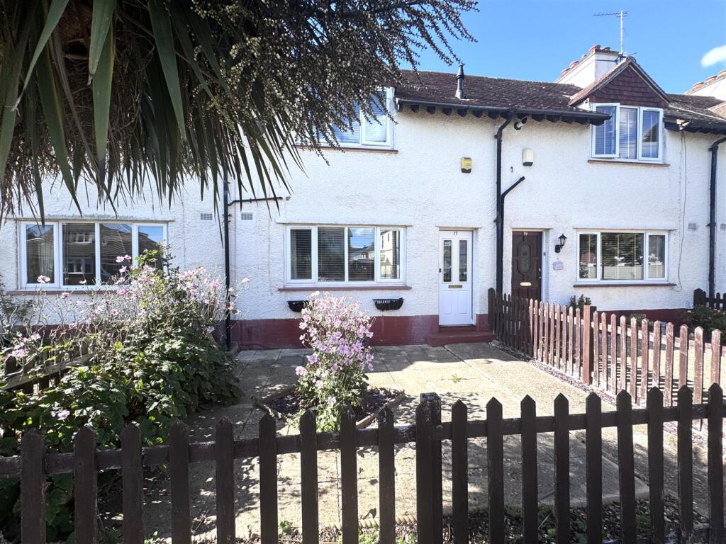 Main image of property: Kings Road, Lee-On-The-Solent