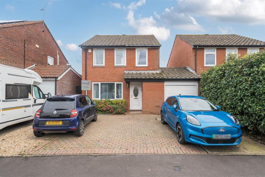 Main image of property: Old Street, Fareham