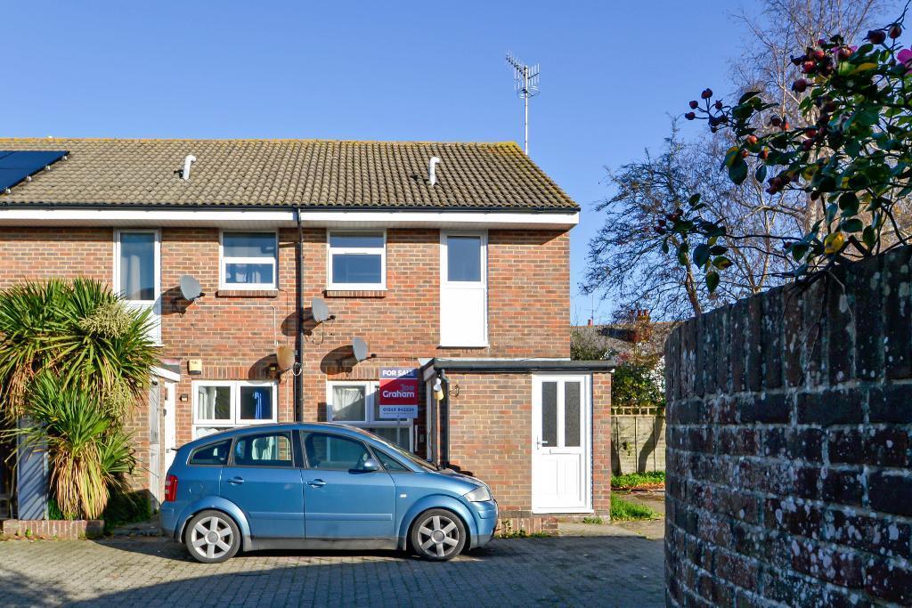Main image of property: St Clares Gardens, North Bersted, Bognor Regis, West Sussex, PO21 5UD