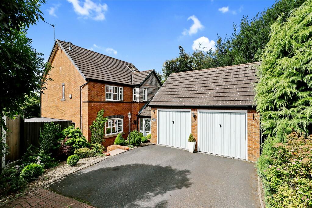 4 bedroom detached house for sale in Brisbane Way, Wimblebury, Cannock