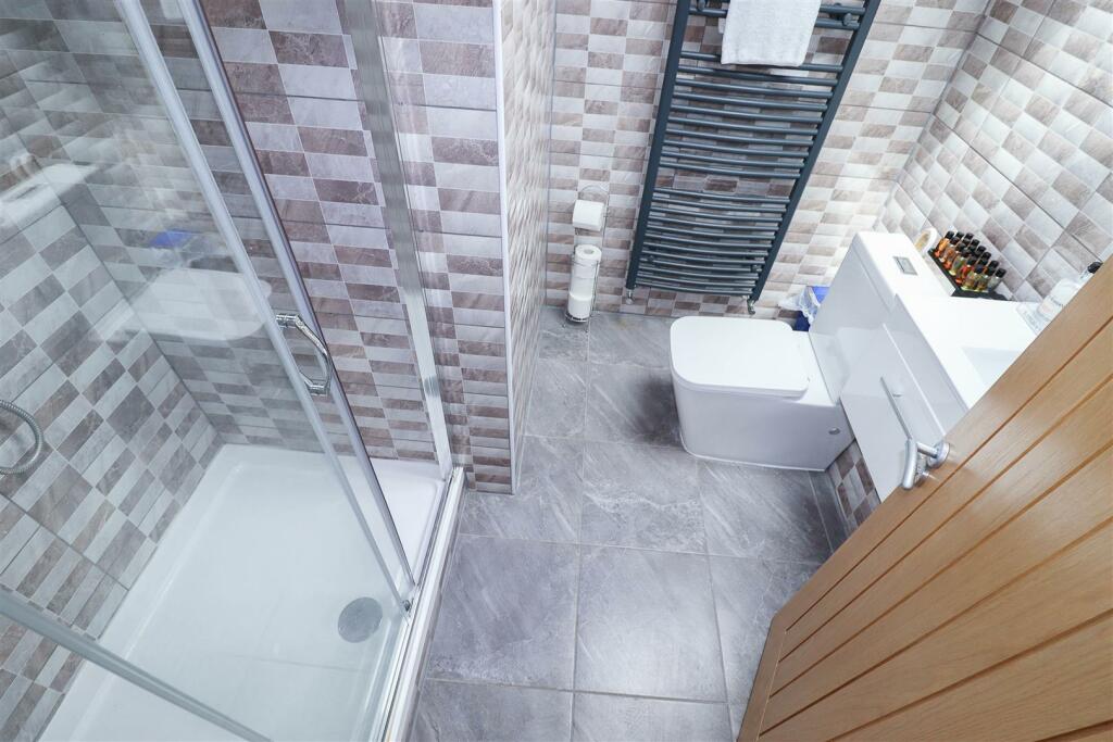Additional property image - Tipps Cross Lane, Hook End, Brentwood