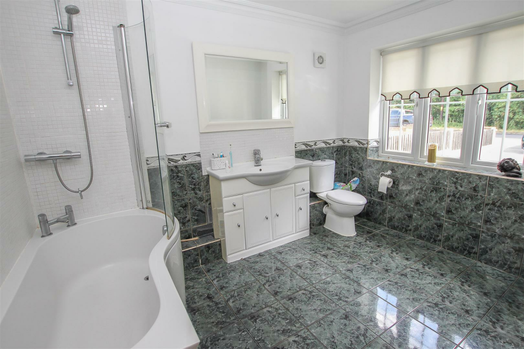 Additional property image - Hook End Road, Hook End