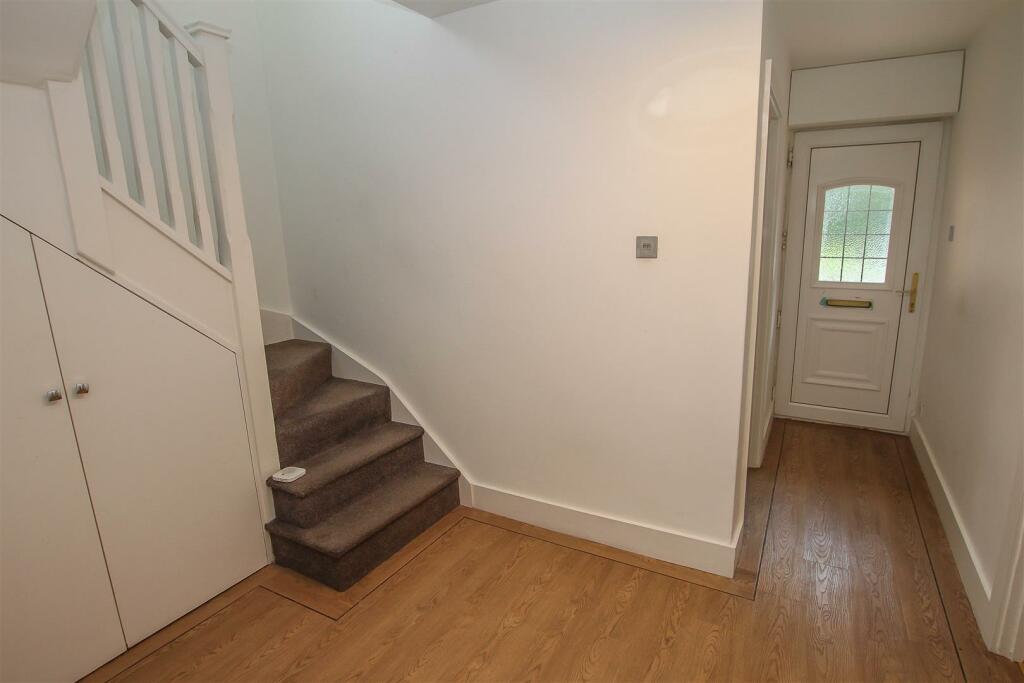 Additional property image - Hook End Road, Hook End