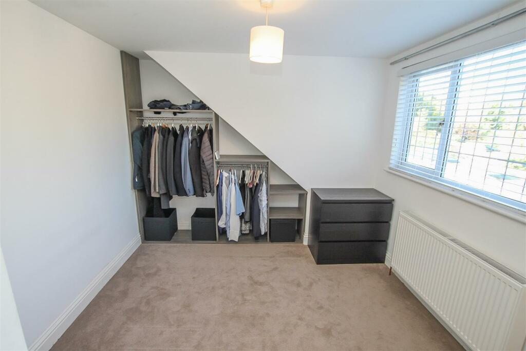Additional property image - Hook End Road, Hook End