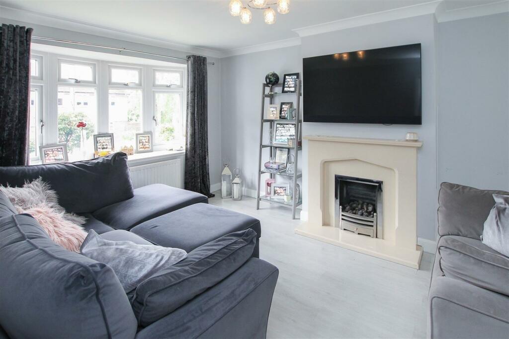 Additional property image - The Gardens, Doddinghurst, Brentwood
