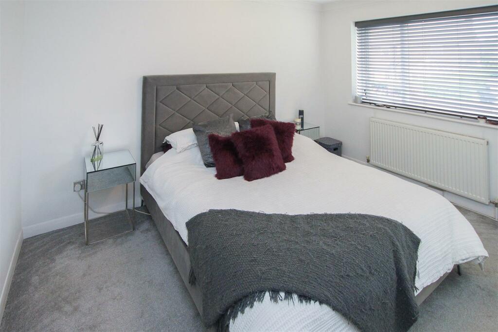 Additional property image - The Gardens, Doddinghurst, Brentwood