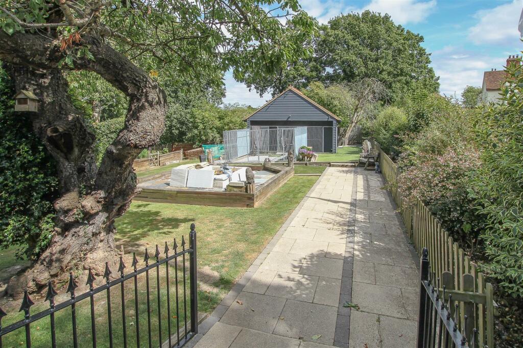 Additional property image - ** SIGNATURE HOMES ** Church Road, Kelvedon Hatch, Brentwood