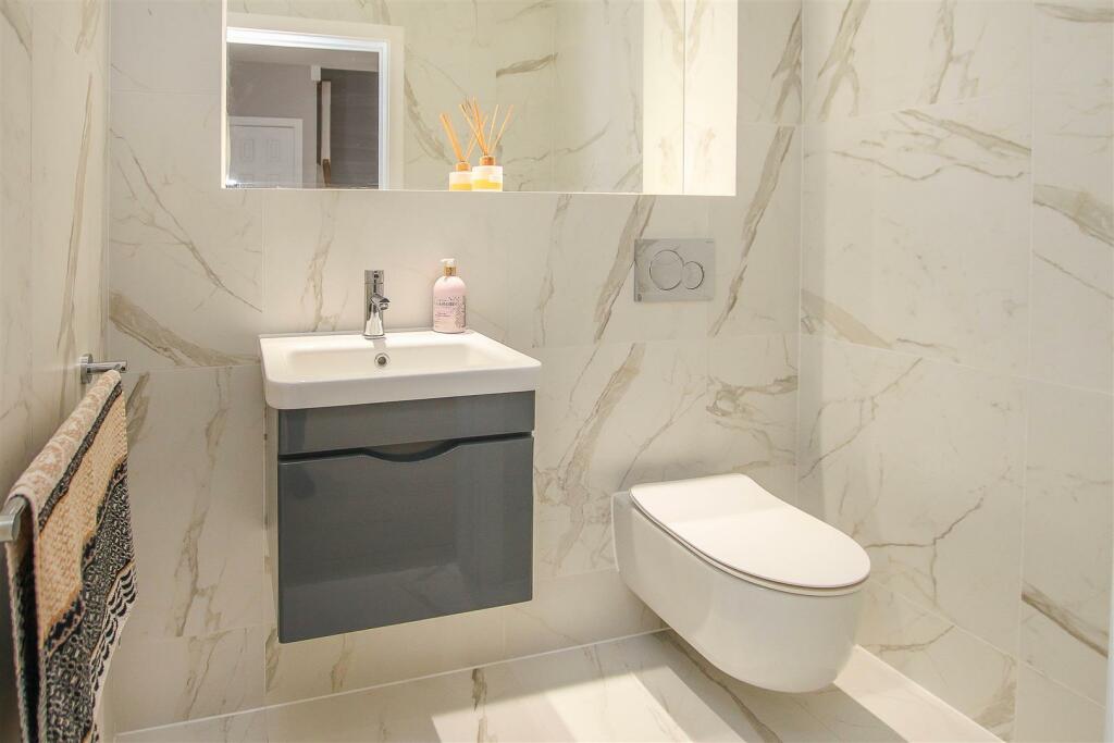 Additional property image - Little Ridings Lane, Ingatestone