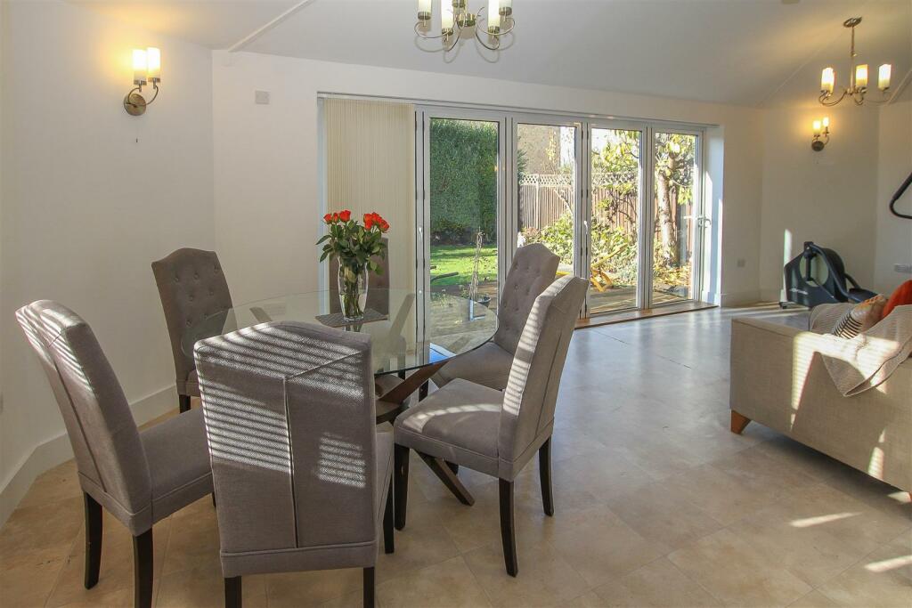 Additional property image - Great Fox Meadow, Kelvedon Hatch