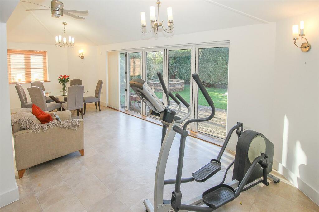 Additional property image - Great Fox Meadow, Kelvedon Hatch
