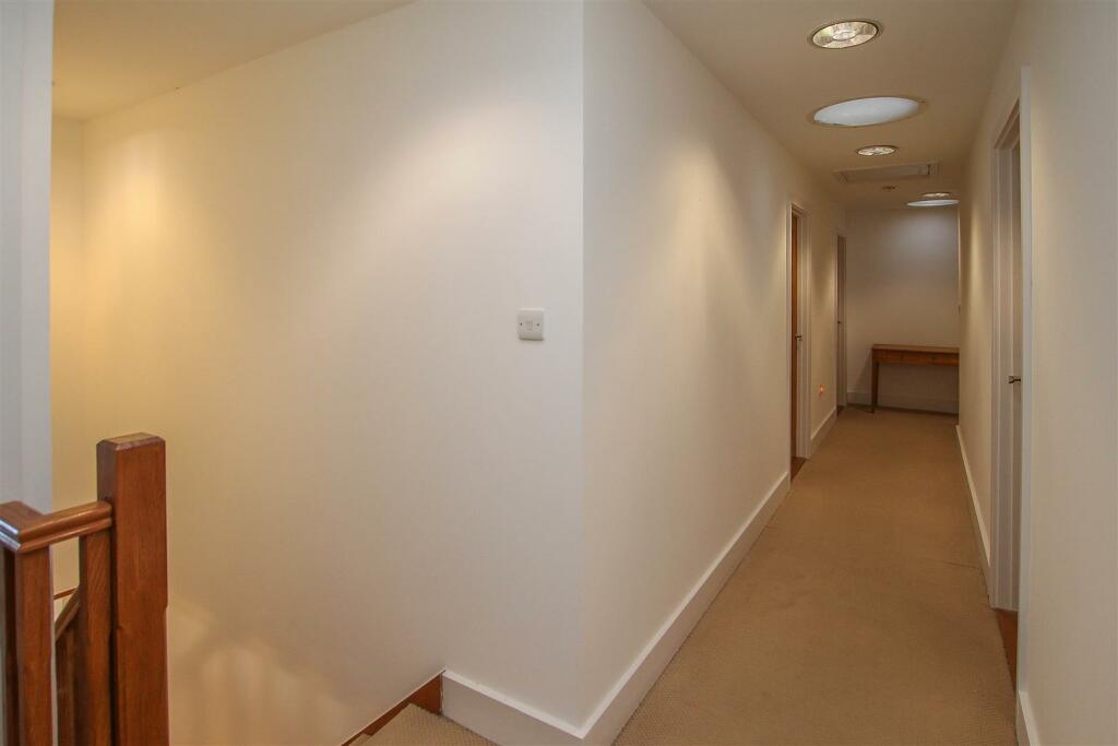 Additional property image - Great Fox Meadow, Kelvedon Hatch