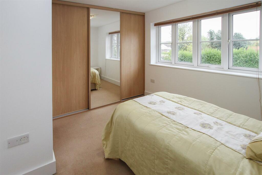 Additional property image - Great Fox Meadow, Kelvedon Hatch