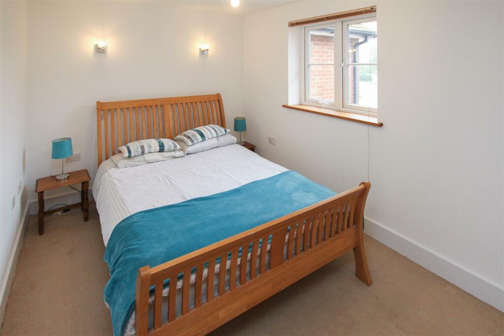 Additional property image - Great Fox Meadow, Kelvedon Hatch