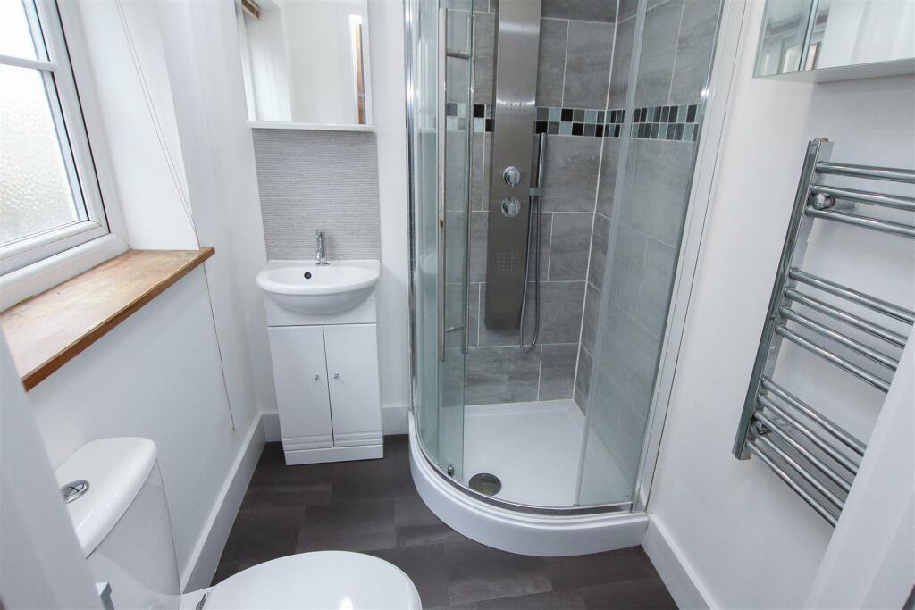 Additional property image - Great Fox Meadow, Kelvedon Hatch