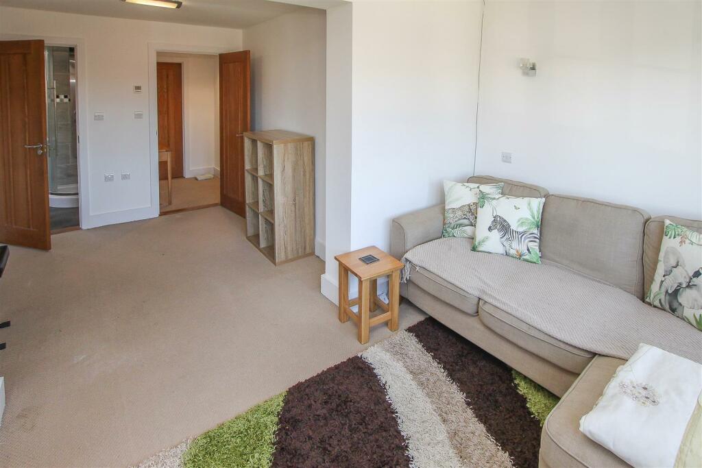 Additional property image - Great Fox Meadow, Kelvedon Hatch