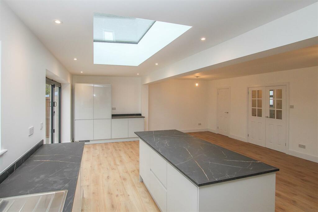 Additional property image - Stocks Lane, Kelvedon Hatch, Brentwood