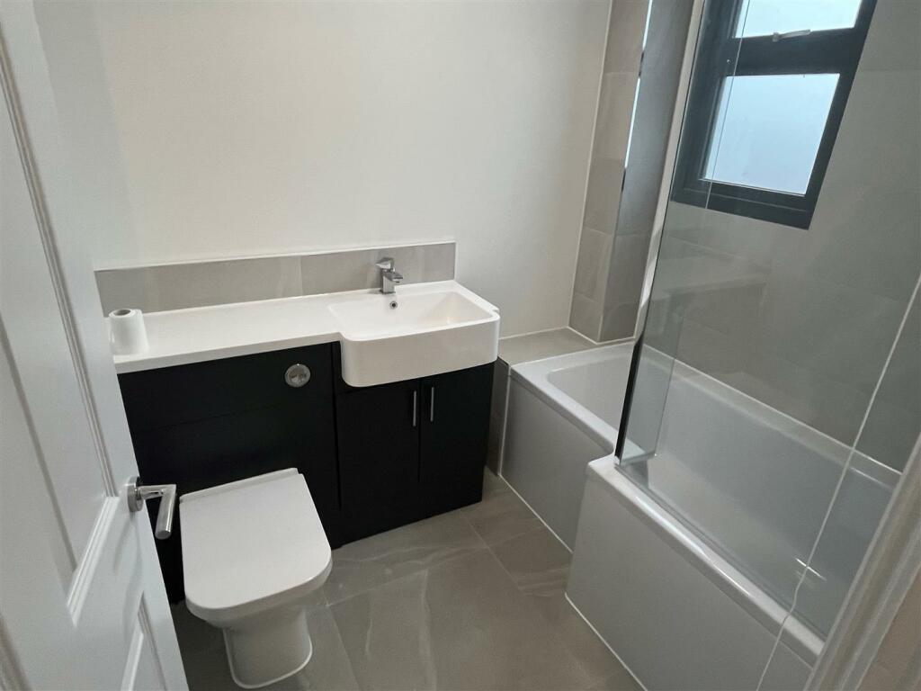 Additional property image - Stocks Lane, Kelvedon Hatch, Brentwood