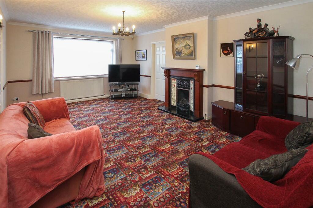 Additional property image - Elmtree Avenue, Kelvedon Hatch, Brentwood