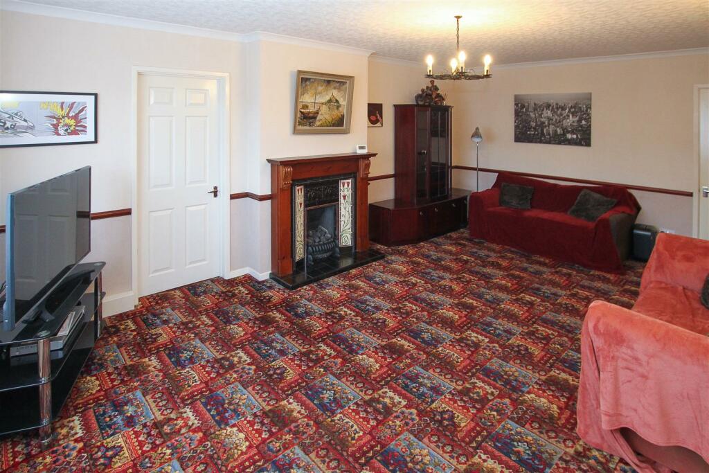 Additional property image - Elmtree Avenue, Kelvedon Hatch, Brentwood