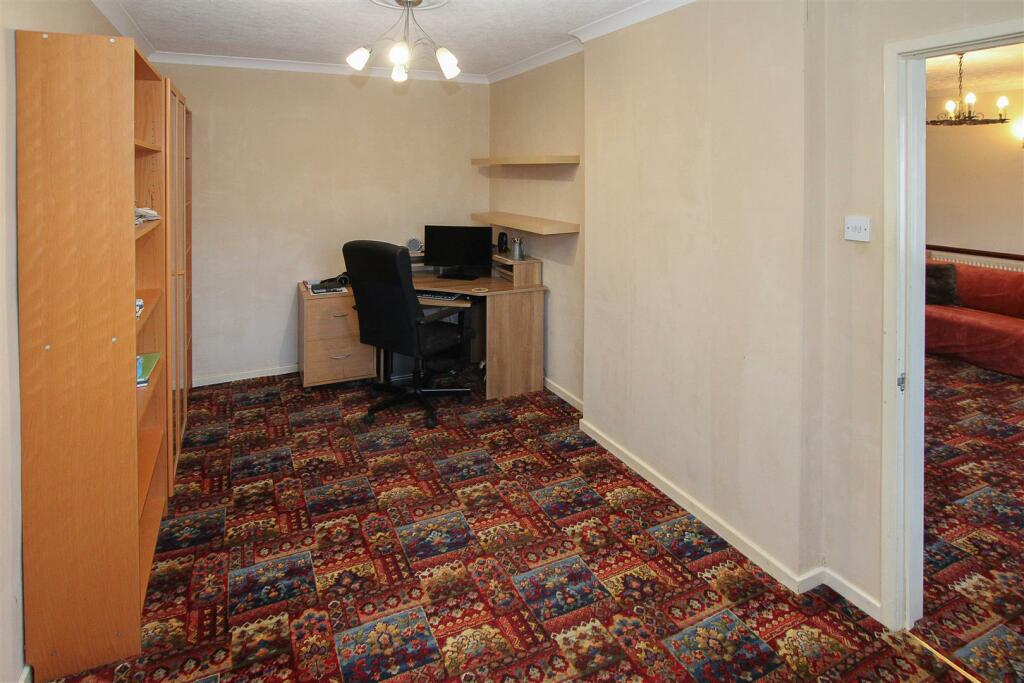 Additional property image - Elmtree Avenue, Kelvedon Hatch, Brentwood