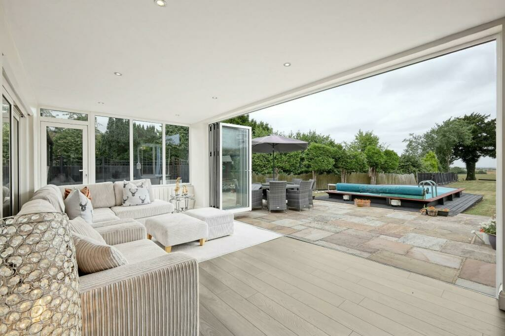 Additional property image - Loves Green, Highwood, Chelmsford