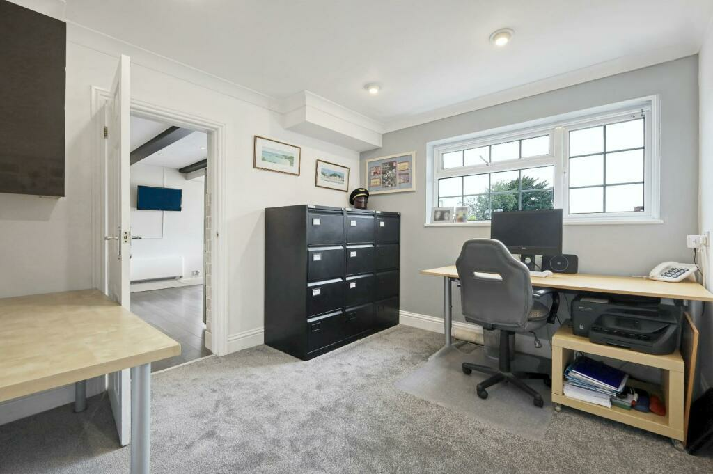 Additional property image - Loves Green, Highwood, Chelmsford