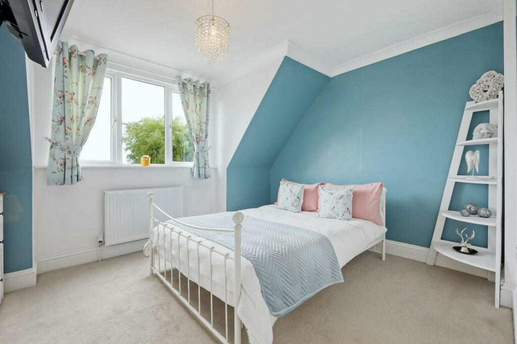 Additional property image - Loves Green, Highwood, Chelmsford