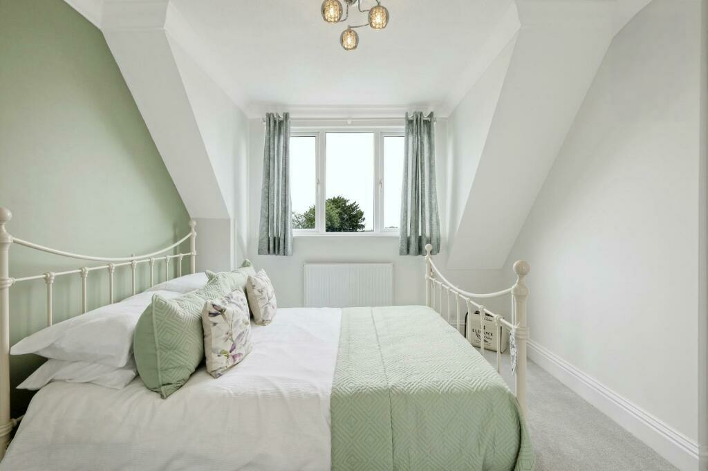 Additional property image - Loves Green, Highwood, Chelmsford