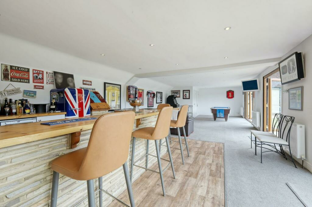 Additional property image - Loves Green, Highwood, Chelmsford