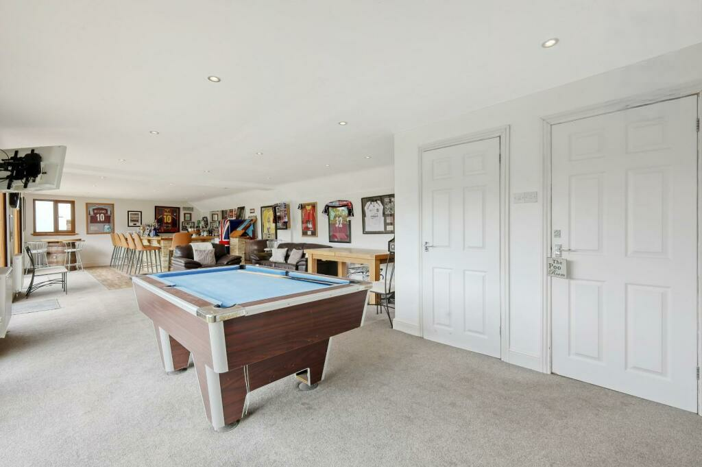 Additional property image - Loves Green, Highwood, Chelmsford