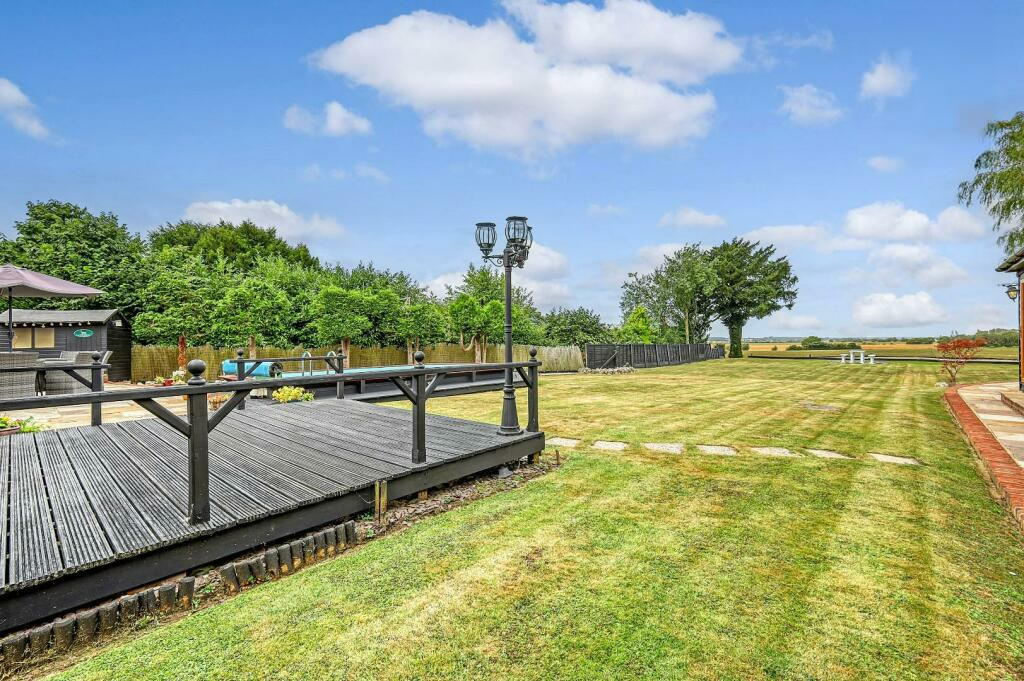 Additional property image - Loves Green, Highwood, Chelmsford