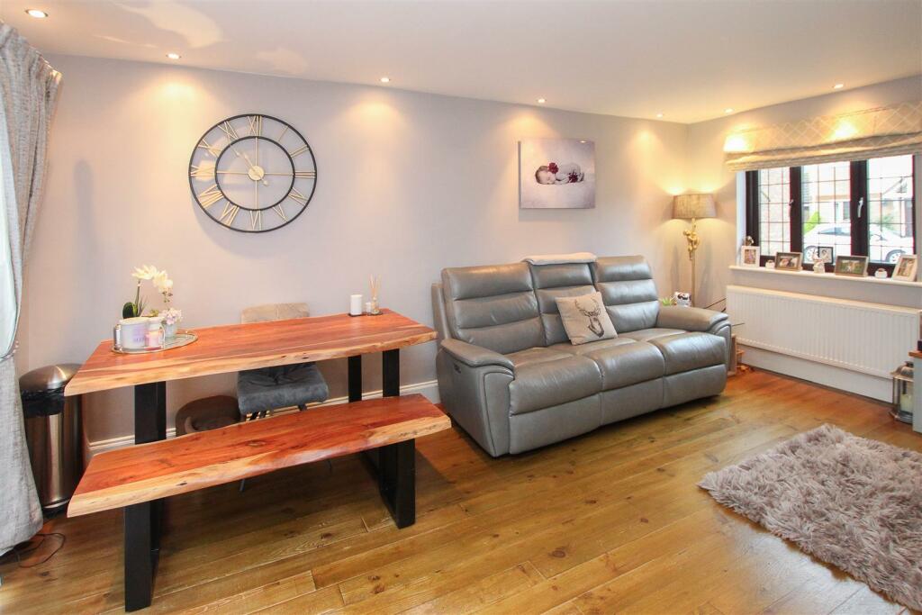 Additional property image - The Finchingfields, Kelvedon Hatch, Brentwood