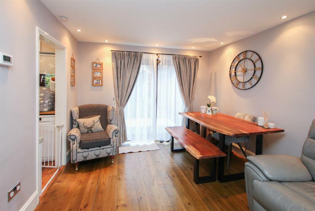 Additional property image - The Finchingfields, Kelvedon Hatch, Brentwood