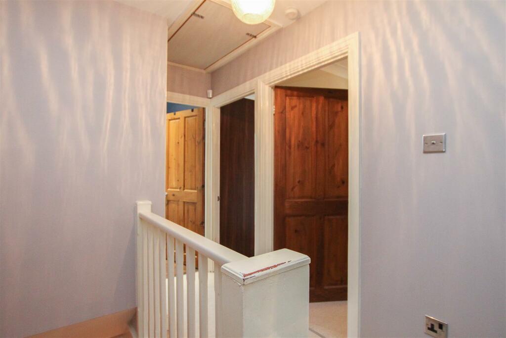 Additional property image - The Finchingfields, Kelvedon Hatch, Brentwood