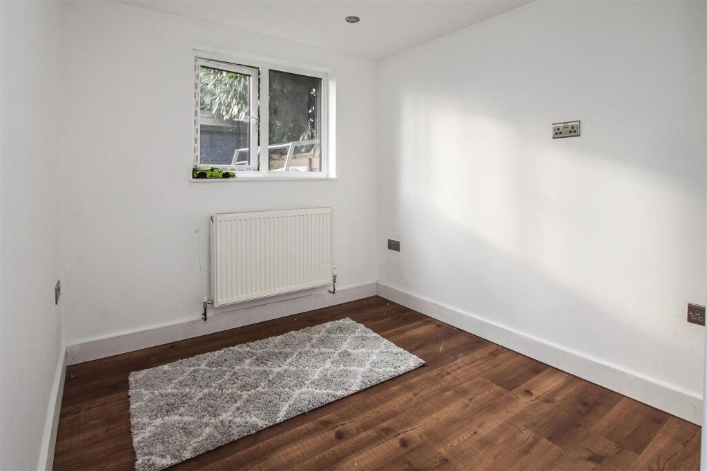 Additional property image - The Finchingfields, Kelvedon Hatch, Brentwood