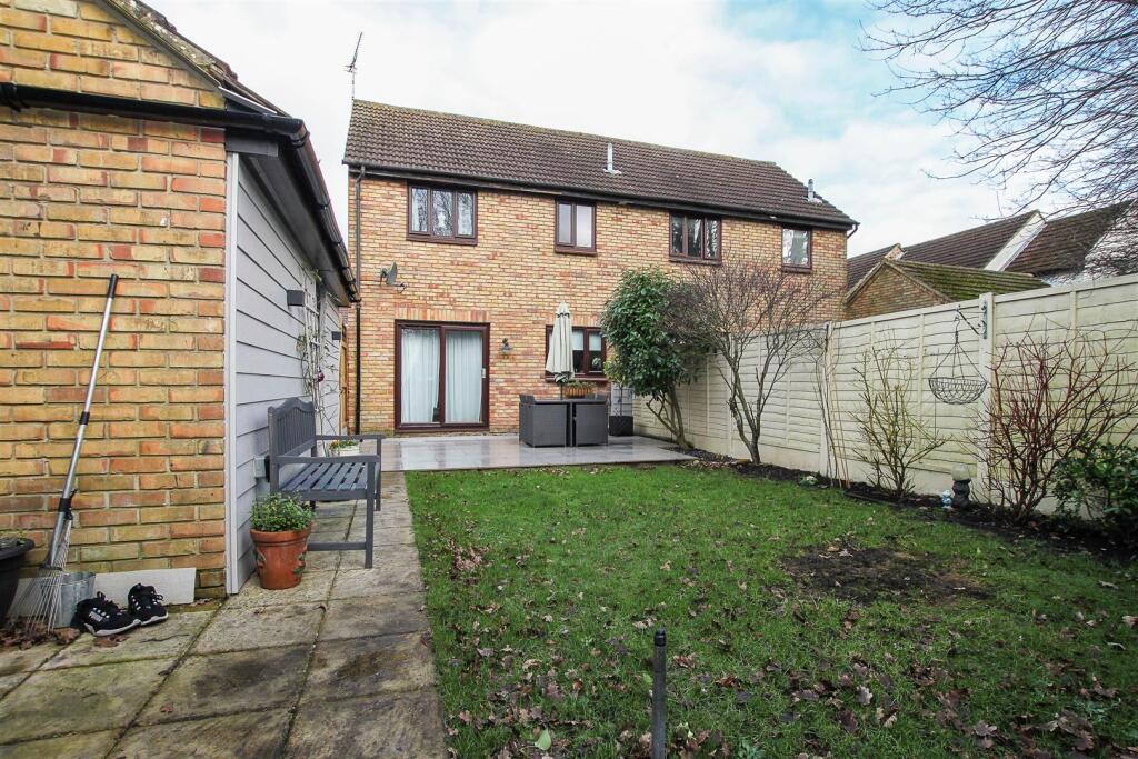 Additional property image - The Finchingfields, Kelvedon Hatch, Brentwood