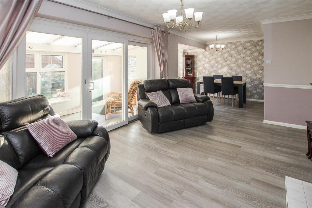Additional property image - Wyatts Green Lane, Wyatts Green, Brentwood