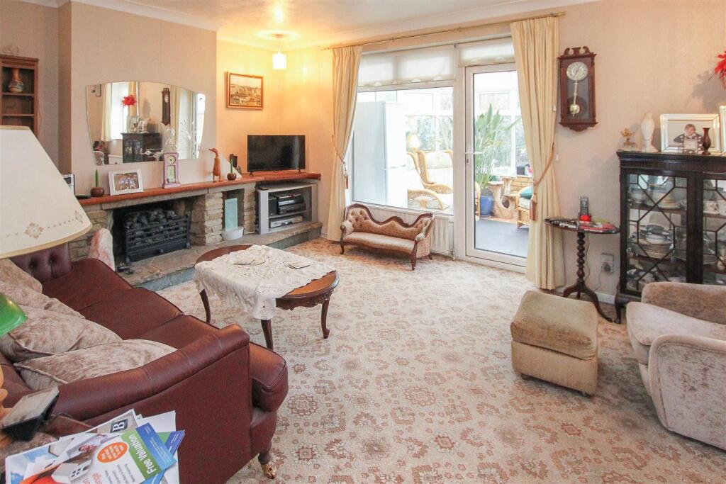 Additional property image - Walker Avenue, Fyfield, Ongar