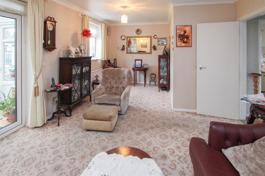 Additional property image - Walker Avenue, Fyfield, Ongar
