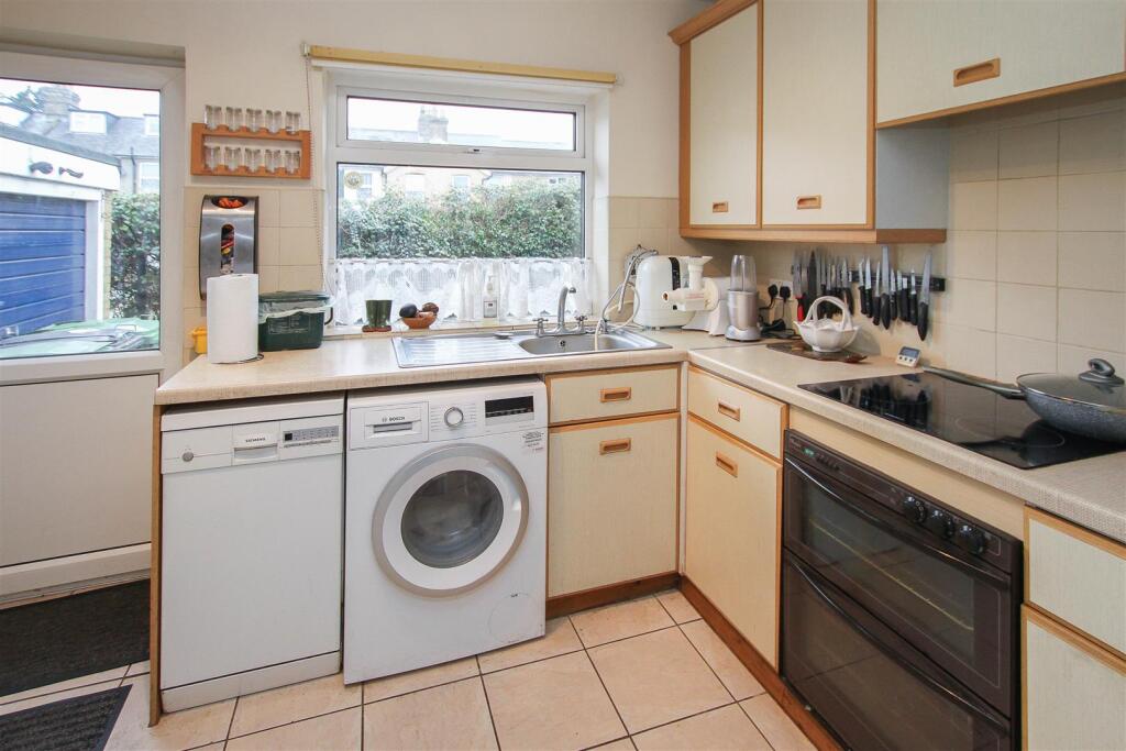Additional property image - Walker Avenue, Fyfield, Ongar