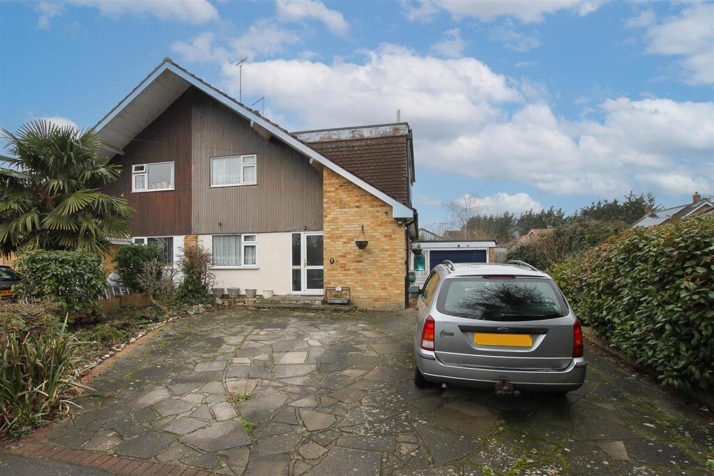 Additional property image - Walker Avenue, Fyfield, Ongar