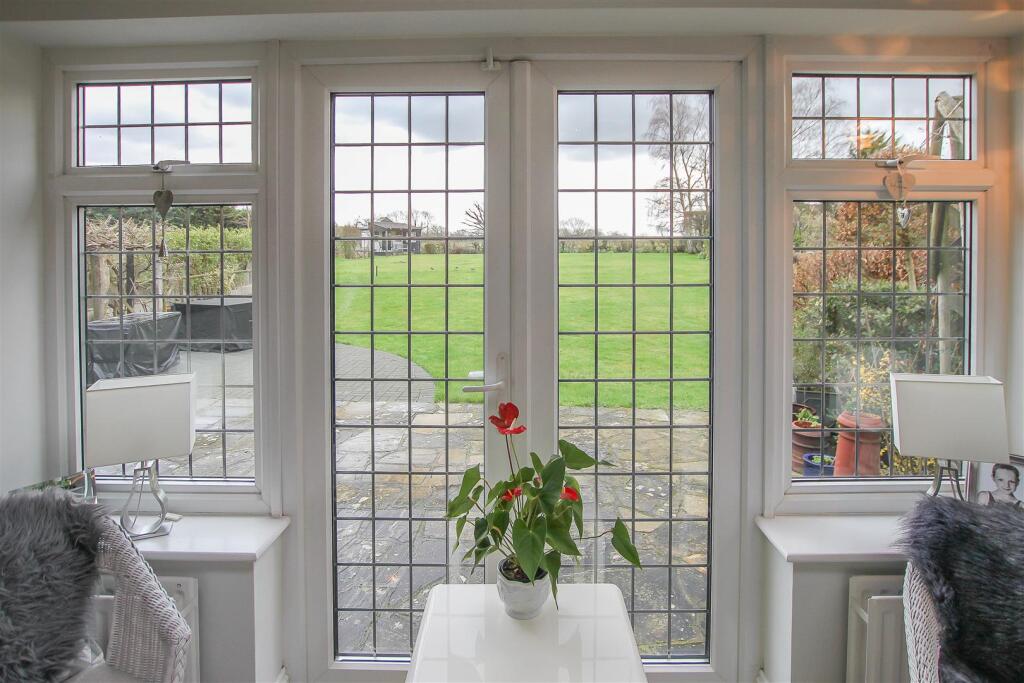 Additional property image - Chelmsford Road, Blackmore, Ingatestone